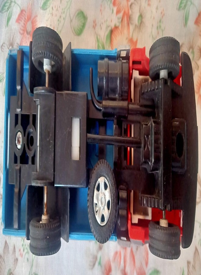 سنتي شاحنة ألعاب سينتي العامة الخضراء - شاحنة لعبة بغطاء خلفي قابل للفتح - عجلة احتياطية في الأسفل - نافذة صغيرة للرؤية الخلفية في مقصورة القيادة - تعمل بسحب للخلف - Image 5